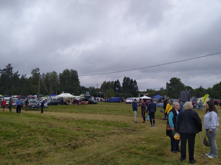 Kahala Liiva Laat tõi taas kokku rahva ja kauplejad