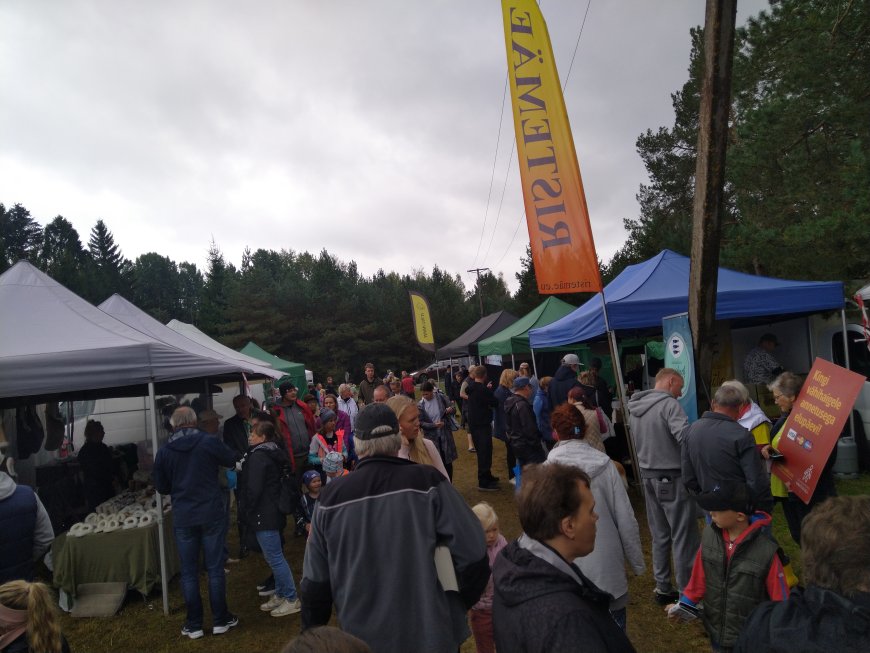 Kahala Liiva Laat tõi taas kokku rahva ja kauplejad