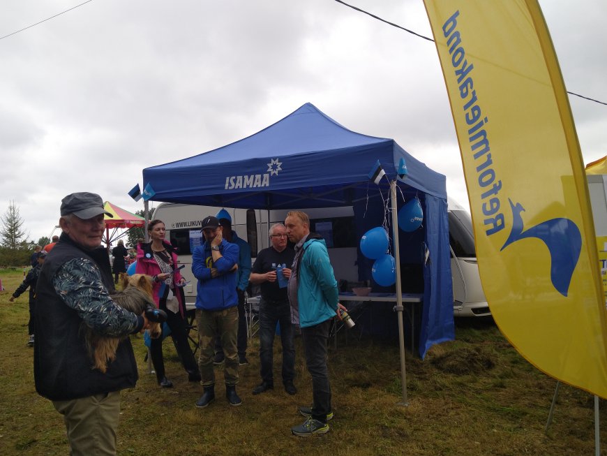 Kahala Liiva Laat tõi taas kokku rahva ja kauplejad