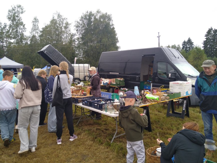 Kahala Liiva Laat tõi taas kokku rahva ja kauplejad