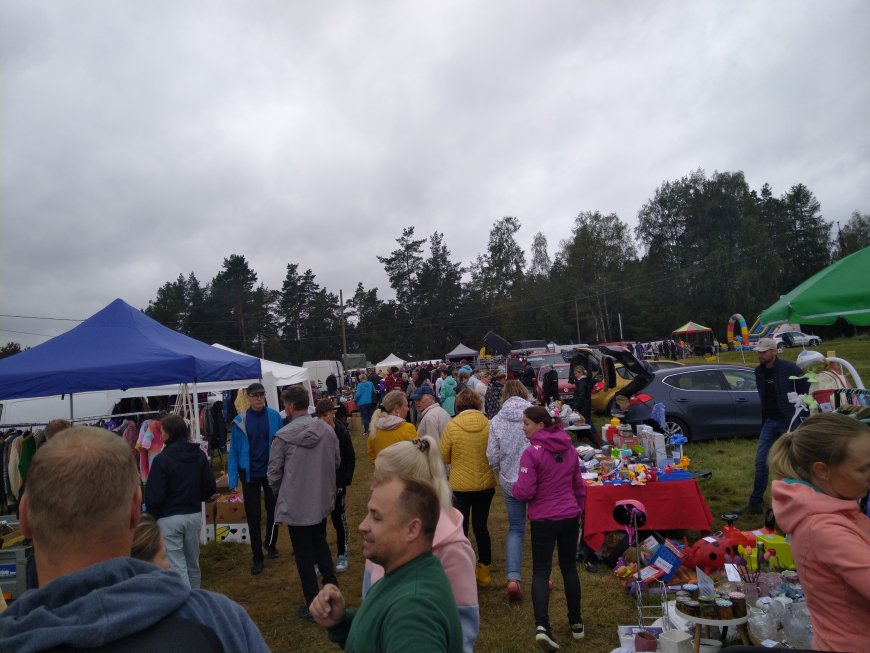 Kahala Liiva Laat tõi taas kokku rahva ja kauplejad