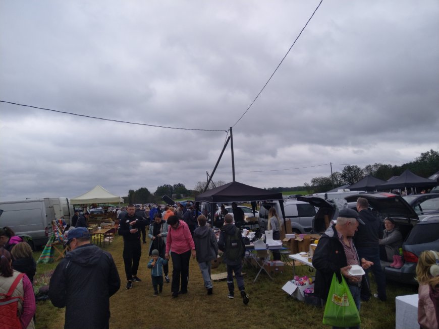 Kahala Liiva Laat tõi taas kokku rahva ja kauplejad