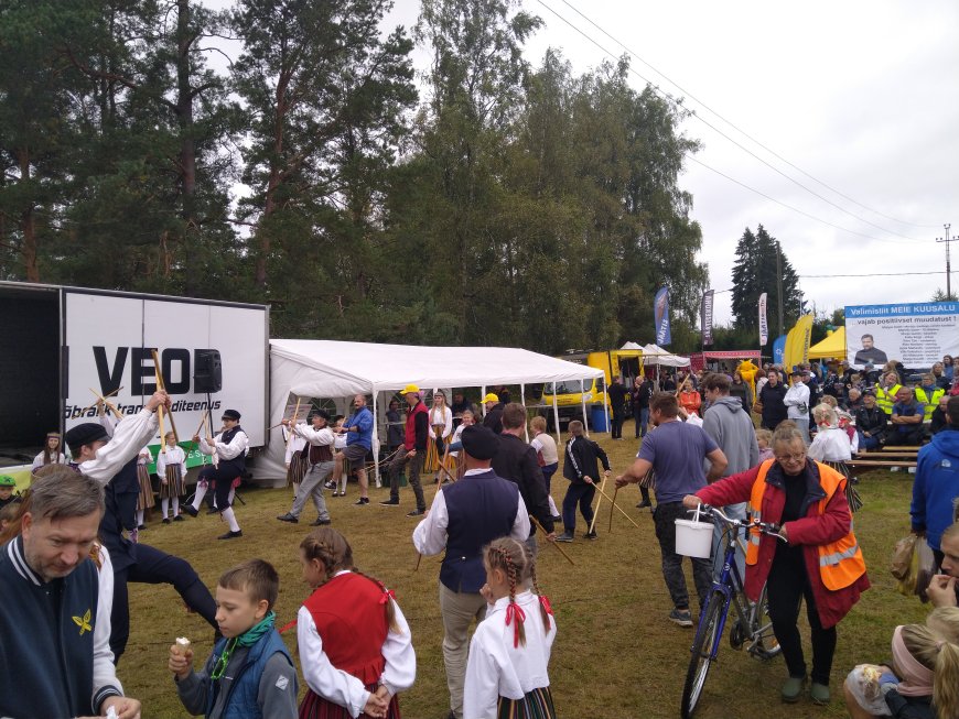 Kahala Liiva Laat tõi taas kokku rahva ja kauplejad