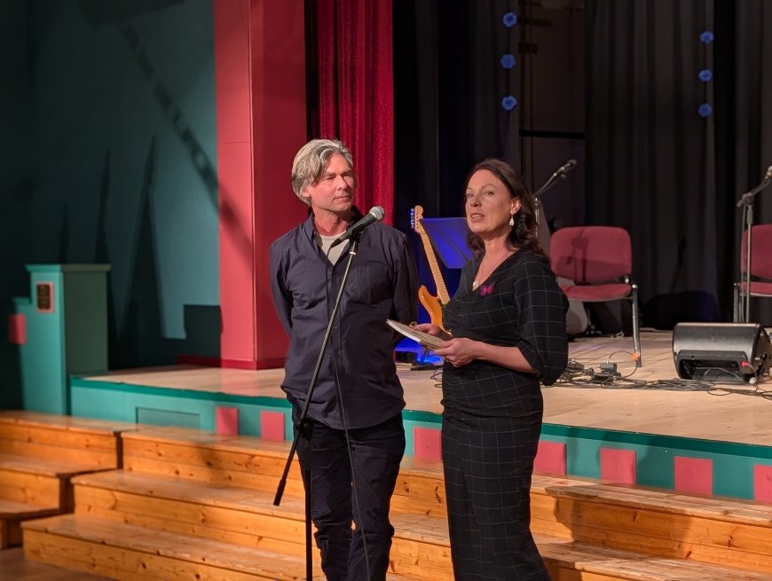 Kuusalu vald tähistas Eesti Vabariigi 108. aastapäeva tunnustuste ja noorte luuleetendusega