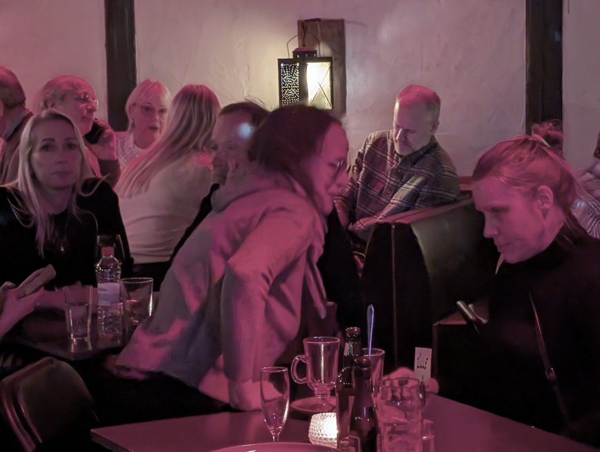 Peeter Oja pakkus meeleoluka õhtu